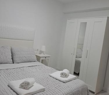 Santo Domingo de la Calzada Apartment | Apartamentos el Conde ll
