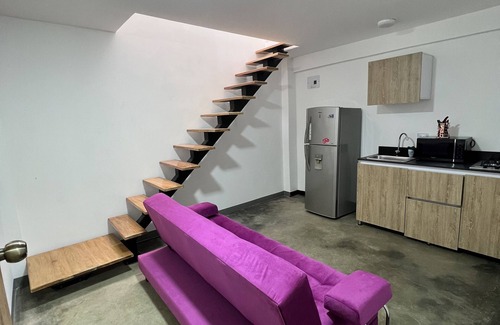 Cali Apartment | Apartaestudios Duplex Espacioso Sector Tranquilo Seguro a 20 min del Aeropuerto,