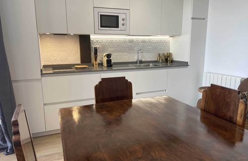 Montejo de la Sierra Apartment | Apartamento de Vistas Privilegiadas a la Reserva de la Biosfera y Exquisita Decoración Ecléctica