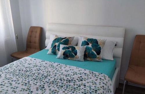 Roman Apartment | Apartament în Roman