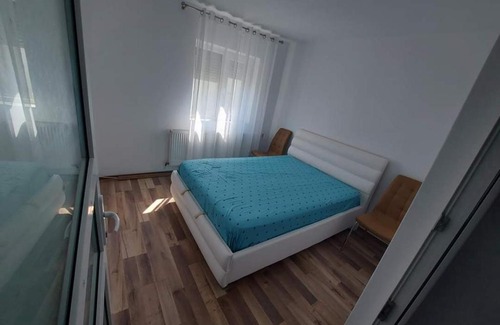 Roman Apartment | Apartament în Roman