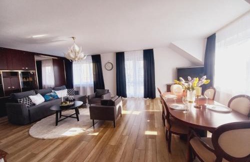Uniescie Apartment | apartament 95 m2 - 300 metrów od morza, 50 metrów od jeziora Jamno