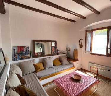 Berga Apartment | Apartament Colònia Cal Rosal
