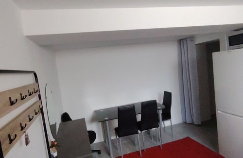 Le Raincy Apartment | Apartament in a bungalow with garden