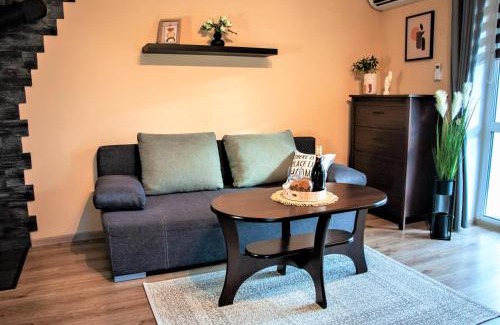 Jelenia Gora Apartment | Apartament "Klimatycznie" - przytulny, 4-osobowy, Jelenia Góra, Cieplice