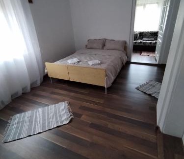 Pojorita House | Apartament la casa pe Transrarau