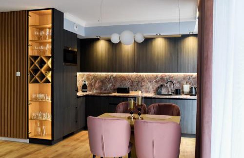 Beczkow Apartment | Apartament Leśny No 64 nad Zalewem JACUZZI, KOMINEK z Garażem w cenie