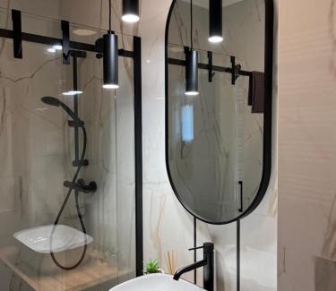 Koszalin Apartment | Apartament No1 Koszalin z bezpłatnym parkingiem podziemnym-faktura, Netflix