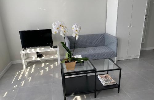 Dzierzoniow Apartment | APARTAMENT OŚ. BŁĘKITNE 10H