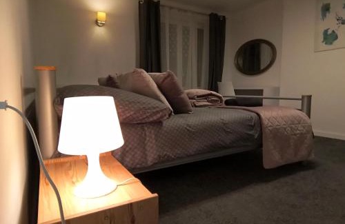 Kielce Apartment | Apartament TOKIO przy rynku ul Leśna bezobsługowe zameldowanie, Parking