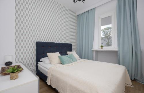 Zoliborz Apartment | Apartament z 1 Sypialnią Balkonem w pobliżu stacji metra by Noclegi Renters
