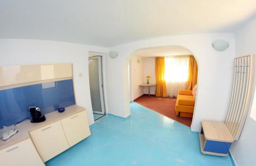 Jupiter House | Apartamente Liliacul