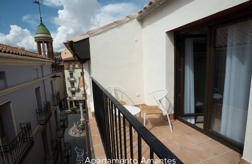 Old Town Apartment | Apartamento Ático Amantes