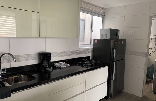 Barrios Unidos Apartment | Apartamento con 5 habitaciones, cmodas