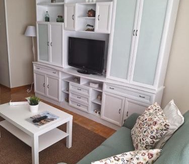 Soto Del Barco Apartment | Apartamento Cueto