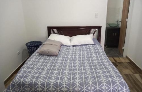 Roldanillo Apartment | Apartamento Edificio Blanco-White Building