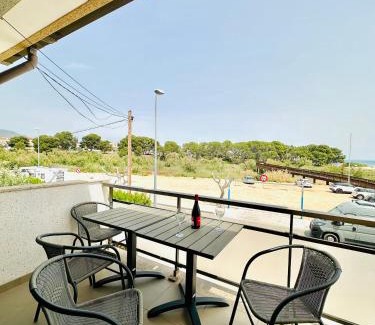 L'Hospitalet de l'Infant Apartment | Apartamento en primera línea de mar