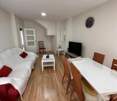 Santa Cruz de la Zarza Apartment | Apartamento Nuevo Duplex