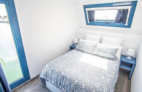 Camargo Boat Rental | Apartamento flotante Unico C15A01