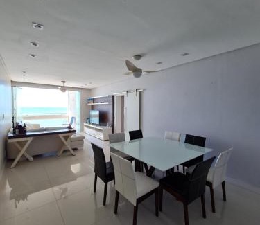 Pitangueiras Apartment | Apartamento Frente-mar no Centro da Praia de Guarujá