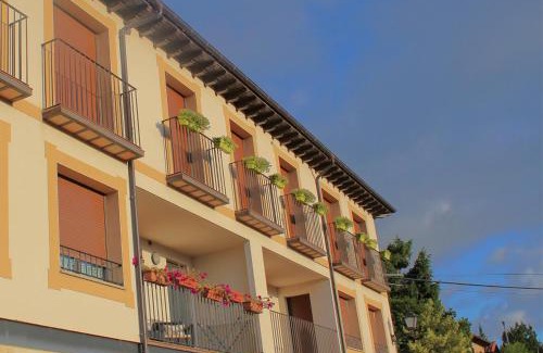 Vinuesa Apartment | Apartamento Mirador del Pantano 1