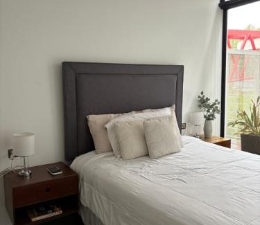 Zona 16 Apartment | Apartamento moderno 2 habitaciones y 2 banos area Cayala y Embajada USA CASH ONLY