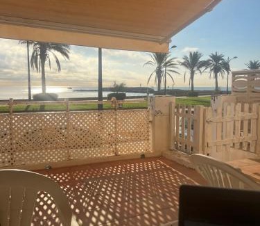 Port Saplaya Apartment | Apartamento primera línea de playa