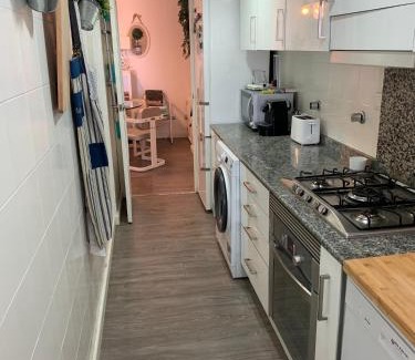 Port Saplaya Apartment | Apartamento primera línea de playa