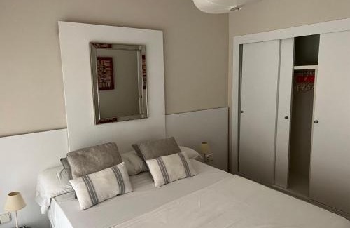 Sotogrande Apartment | Apartamento Puerto de Sotogrande con vistas al mar