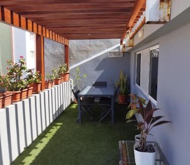 Praia Apartment | Apartamento T1, amplo e arrejado