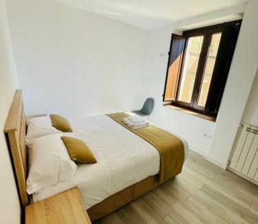 Duruelo de la Sierra Apartment | Apartamentos Rurales La Plaza 1