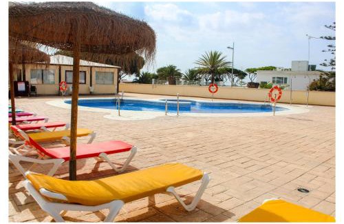 Los Canos de Meca Apartment | Apartamentos Inma Mayor en primera línea de playa, con Parking y Piscina