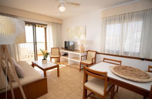 Cala Apartment | Apartamentos María Cristina Beach
