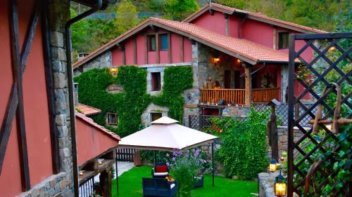 Camaleno House | Apartamentos Rurales & Spa La Bárcena