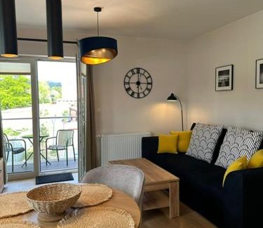 Kudowa Zdroj Apartment | APARTAMENTY "LA VILLA" DELUXE z dwoma sypialniami, balkonem, parkingiem, blisko centrum