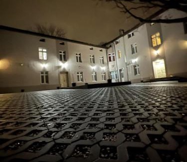 Dabrowa Gornicza Apartment | Apartamenty Retro