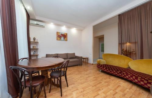 Verkhnie Misto Apartment | Apartamenty Sofia