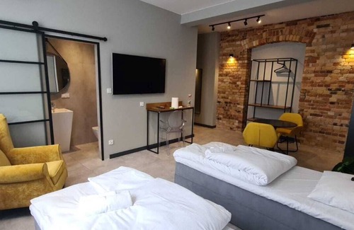 Zary Hotel | ApartHotel I SORAU