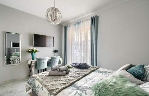 Wola Apartment | Aparthotel Pawia Deluxe- 10 min to center