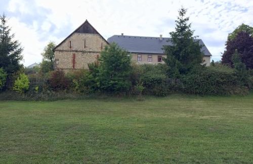 Snedovice House | Apartmán Chrpa