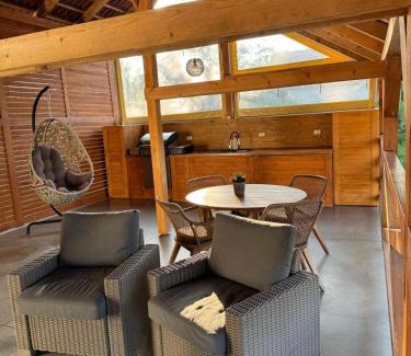 Drnholec Apartment | Apartmán Sebina zaručujici absolutní soukromi a klid s láhví vína jako dárek