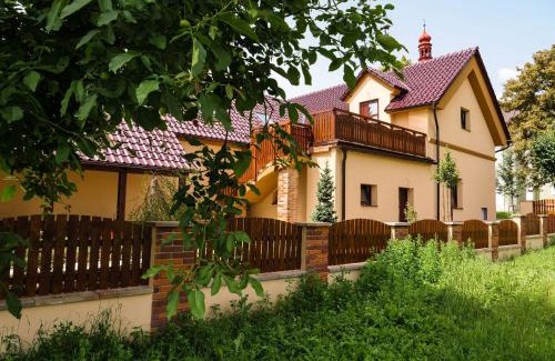 Sec Apartment | Apartmánový dům 13 Rodinný