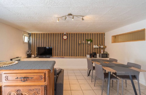 Saint-Genis-de-Saintonge Apartment | Apartment "Fattoria" with Private Terrace, Private Garden and Wi-Fi
