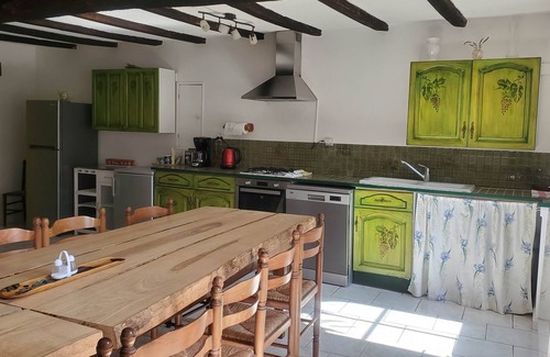 Saint-Privat-en-Perigord House | Apartment Les Roses in La Marteille - 6 people