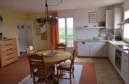 Seillons-Source-d'Argens Apartment | Apartment in villa with pool, oasis of relaxation, view of mountains, quiet on the edge of the village.