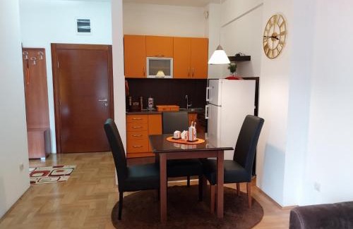 Velji Vinogradi Apartment | Apartman D&P with garage