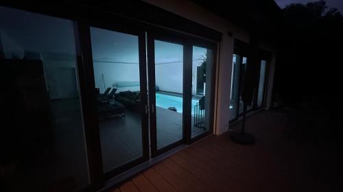 Perstejn Apartment | Apartman s bazénem a saunou