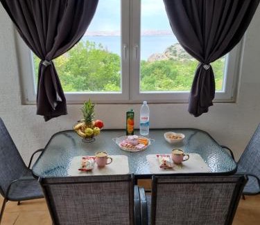 Karlobag Apartment | Apartmani 'Cvit'