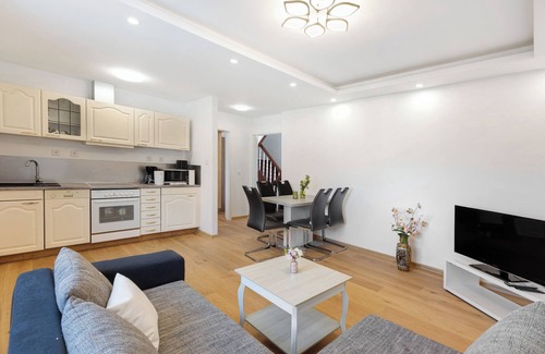Piesteritz Apartment | Apartment 'Ferienwohnung Lutherstadt 2' with Shared Terrace and Wi-Fi