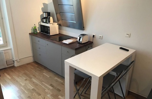 Zola - Pressense Apartment | Apartment-1 bedroom - 6p.- 40M2-wifi-METRO